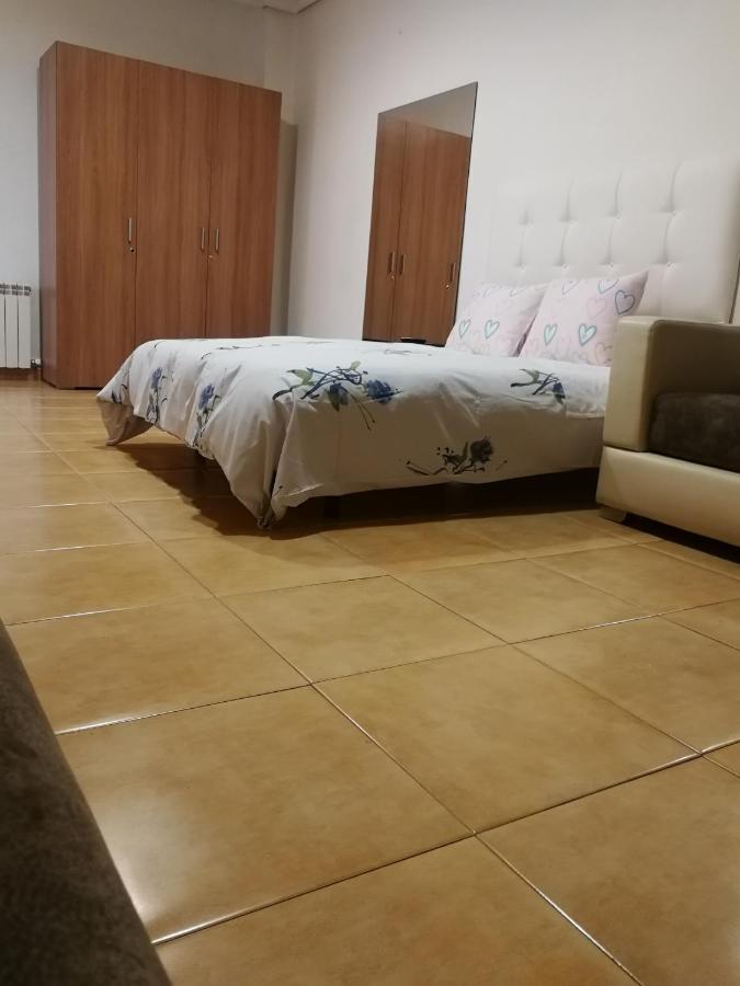Pension Navarra Мадрид Экстерьер фото