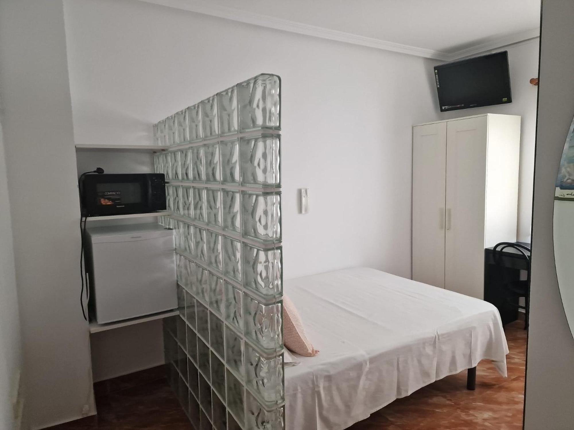 Pension Navarra Мадрид Экстерьер фото