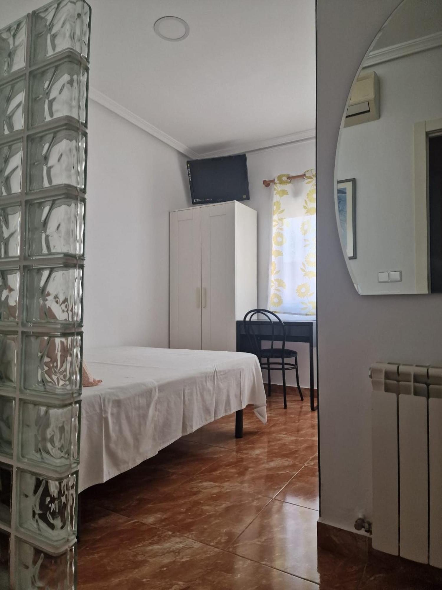 Pension Navarra Мадрид Экстерьер фото