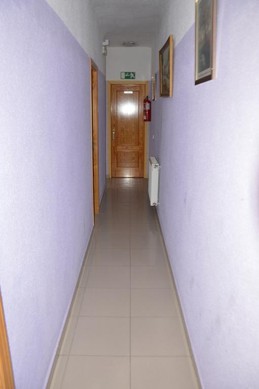 Pension Navarra Мадрид Экстерьер фото