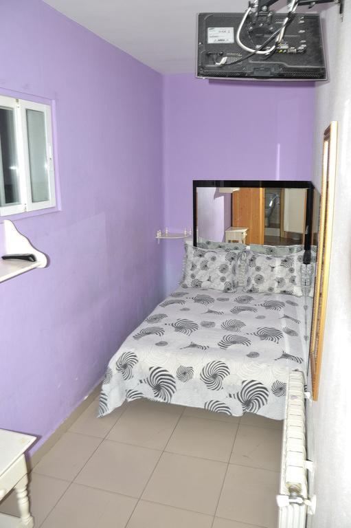 Pension Navarra Мадрид Экстерьер фото