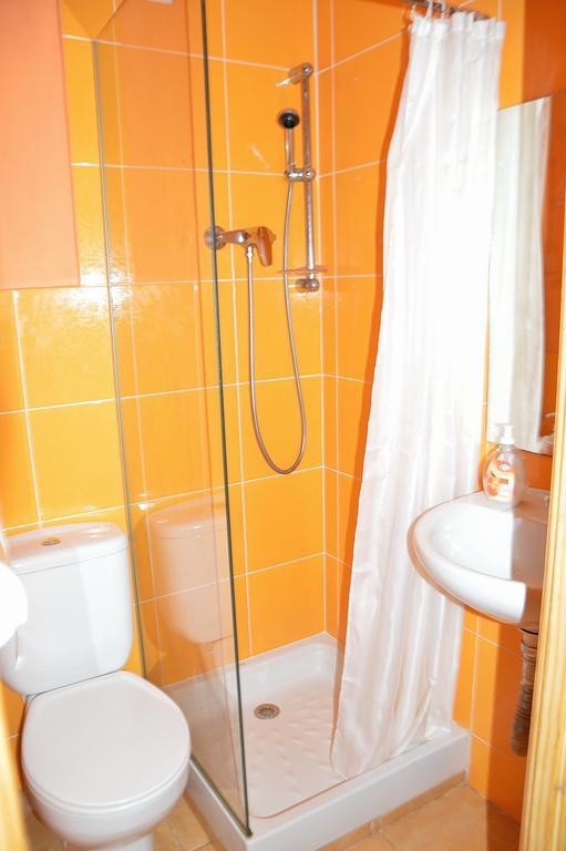 Pension Navarra Мадрид Экстерьер фото