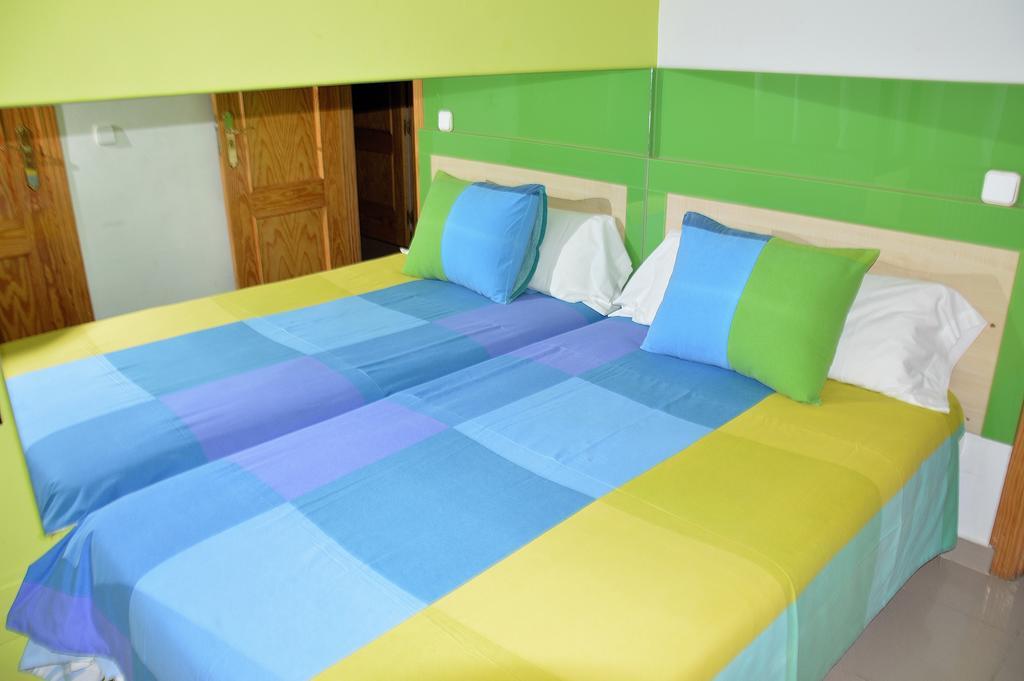 Pension Navarra Мадрид Экстерьер фото
