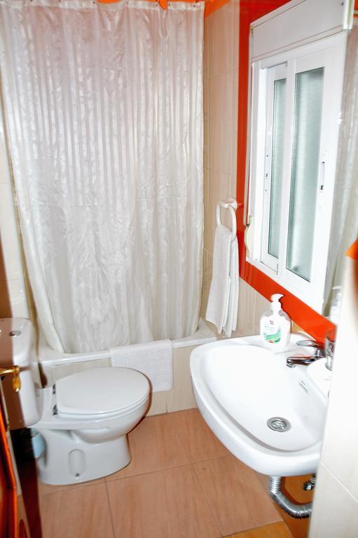 Pension Navarra Мадрид Экстерьер фото